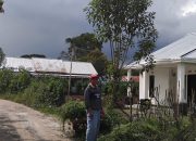 Warga Lingkungan Sukamaju I, Kelurahan Way Mengaku Keluhkan Minimnya Tiang Listrik PLN