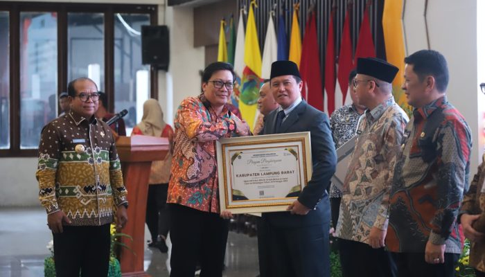 Jabatan Penjabat Bupati Lampung Barat Diperpanjang Hingga Februari 2025