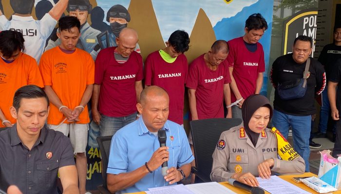 Pungli Dijalan Lintas Belambangan, 13 Tersangka Diangkut Tekab 308 Polda Lampung