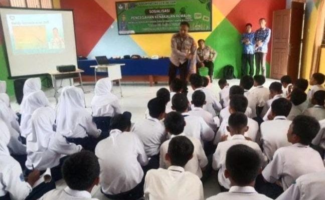 Polres Way Kanan Gelar Police Goes To School di SMPN 3 Negeri Besar