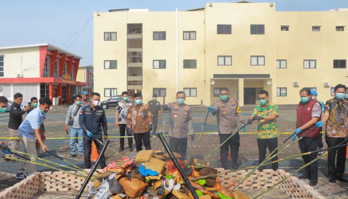 Barang Bukti Senilai Rp54 Milliar Lebih, Polres Lampung Selatan Musnahkan Narkoba