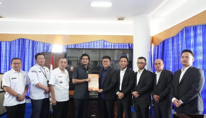 Berita Acara Hasil Pilkada Diserahkan Ke DPRD Pesisir Barat