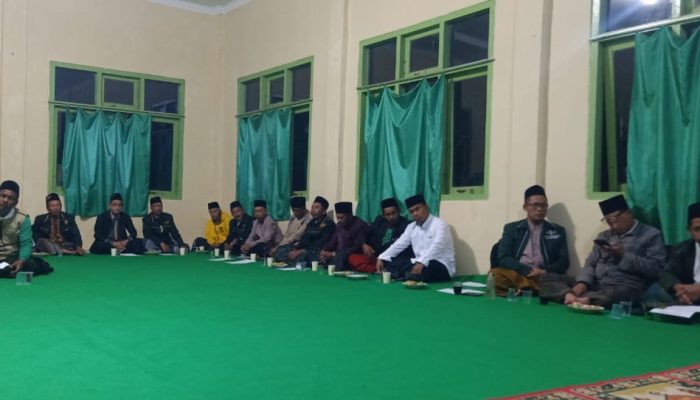PCNU Lampung Barat Gelar Lailatul Ijtima,  Gus Arif Serahkan Amanah Plh Ketua kepada KH. Imam Syafi’i