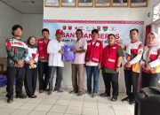 HUT Ke-80 PMI Lampung Barat Gelar Bakti Sosial, Salurkan 735 Paket Beras