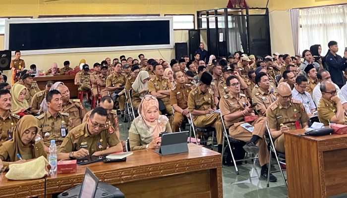 Keuangan Daerah Defisit 162 Milliar, Peratin dan Camat Se-Lambar Dikumpulkan