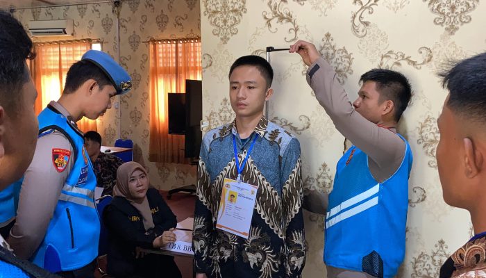 Rekrutmen Bintara Brimob Polres Pesisir Barat Diserbu Pendaftar