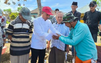 Pasca Kebakaran di Pekon Kenali, Bupati Parosil Mabsus Sambangi Korban Sampaikan Bela Sungkawa