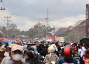 Aksi Minta THR Oleh Oknum Sekura, Bupati Parosil Mabsus: Pakaian Vulgar dan Minta-Minta Terkesan Citra Tidak Baik