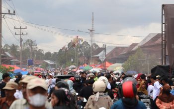 Aksi Minta THR Oleh Oknum Sekura, Bupati Parosil Mabsus: Pakaian Vulgar dan Minta-Minta Terkesan Citra Tidak Baik