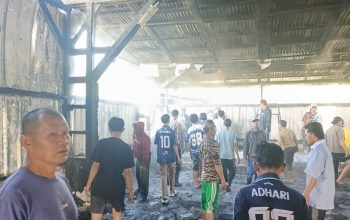 Kebakaran Landa TPA Padang Cahya, Kerugian Ditaksir Capai Rp300 Juta