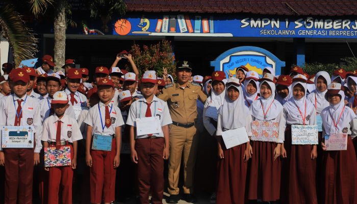 MPLS di SMPN 1 Sumberjaya Dimulai, Parosil Tekankan Penguatan Karakter