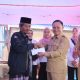 Pasca Terbakar, Wabub Lampung Barat Mad Hasnurin Serahkan Bantuan ke Pondok Sunan Bonang