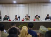 Dampak Abu Vulkanik dan Kemarau Bupati Lambar Bagi Tugas OPD Untuk Mengatasinya